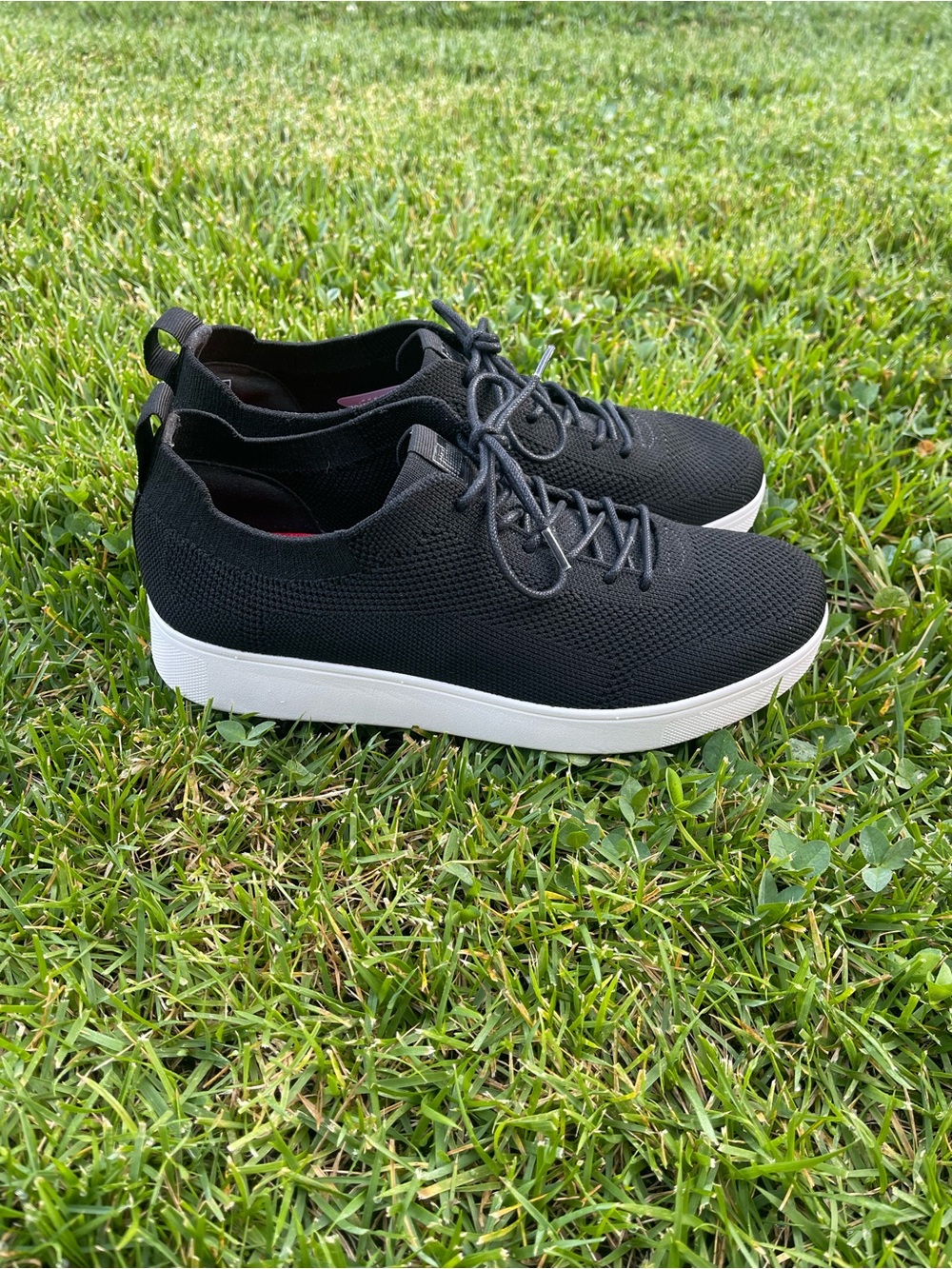 FitFlop Rally Black Engineered Knit Low Top Sneakers Comfort Shoes Women's 8.5